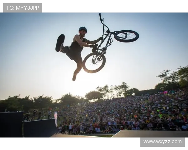 深圳街舞队在极限运动嘉年华中以80分领跑积分榜展现出色实力 深圳街舞队在极限运动嘉年华中以80分领跑积分榜展现出色实力