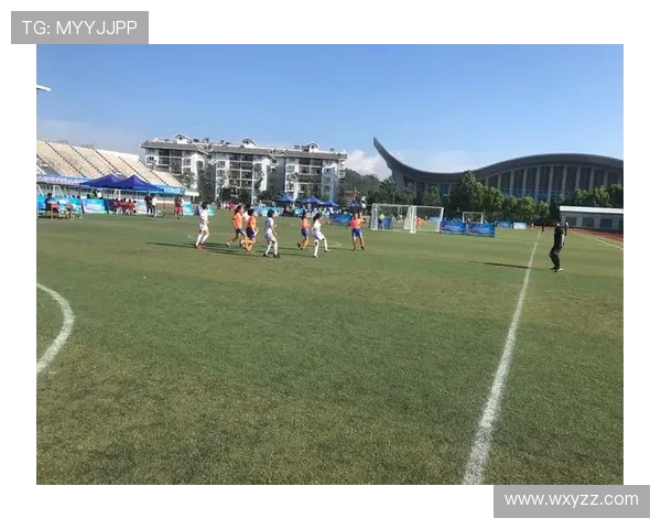 利雅得新月全力出击巅峰对决为中心球队鏖战绿茵赛场争锋荣耀